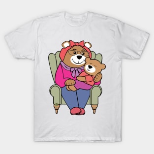 Grandma Bear and Grandchild T-Shirt